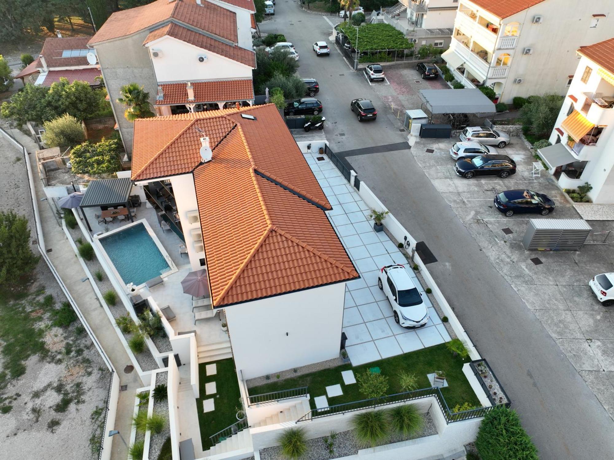 Villa Aurea Apartments Malinska De Luxe Exterior photo